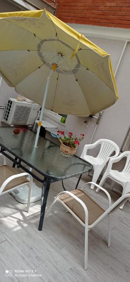 Miriamare Apartment Албисола Марина Екстериор снимка